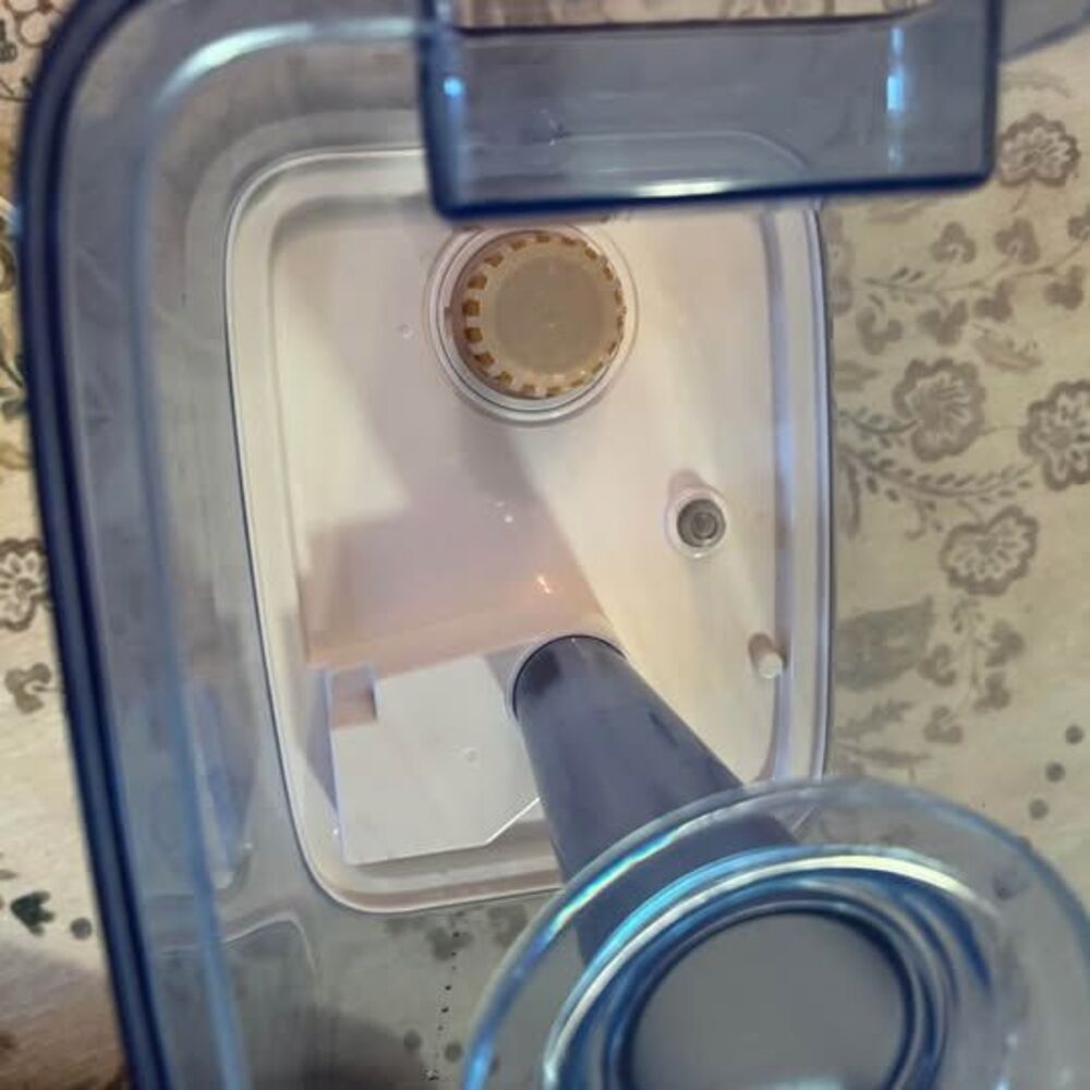 Levoit Humidifier - Picture 3 of 5